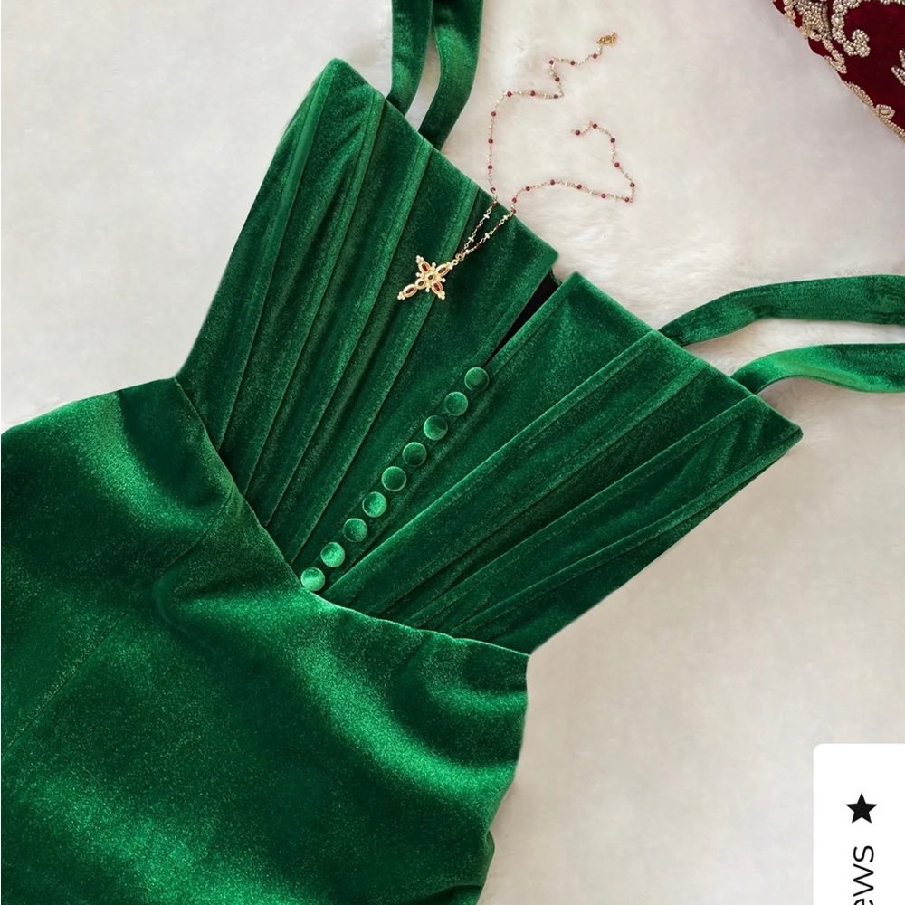 Adeirlina green velvet corset bodycon - Picture 2 of 4